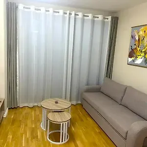 Sui' , Tirana Albania